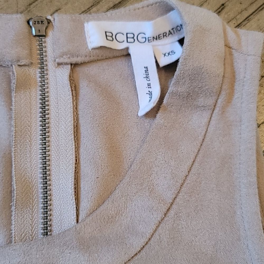 XXS BCBGeneration beige suede top - Picture 2 of 3